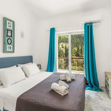 Doliva Chris Private Pool *