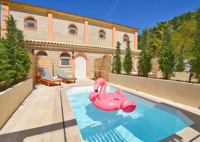 Doliva Chris Private Pool *