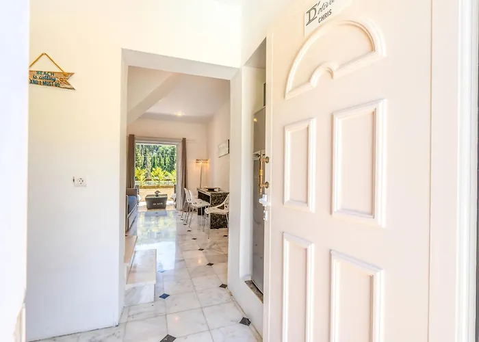 Doliva Chris Private Pool *