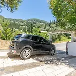 Doliva Chris Private Pool *