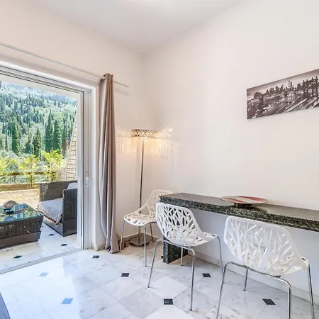 Doliva Chris Private Pool