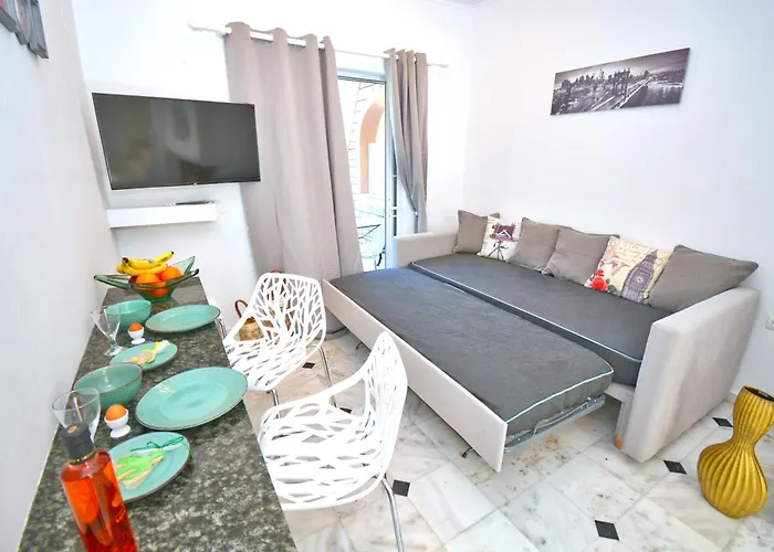 Doliva Chris Private Pool Lejlighed *